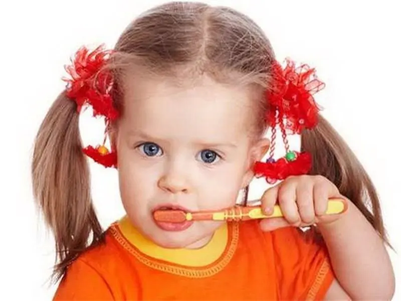 مسواک زدن در کودکان